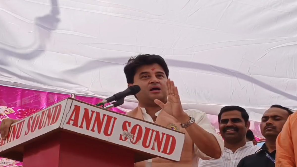 ‘मैं ग्वालियर चंबल क्षेत्र का कोटवार हूं’, जब सिंधिया ने मंच से कही ये बात, कहा- आपके दिल में…  