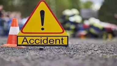 Bihar News: सासाराम में बस और ट्रक के बीच हुई भीषण टक्कर, बंगाल के कई यात्री हुए जख्मी
