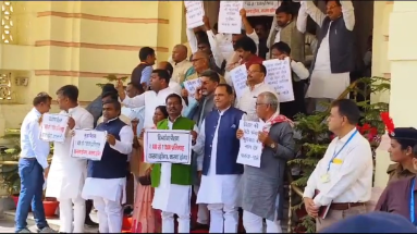 Bihar News: बजट पेश होने से पहले विपक्ष का हंगामा, बीजेपी और जेडीयू ने सरकार का किया बचाव 
