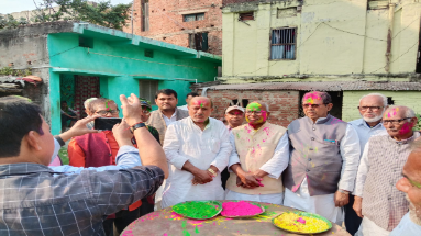 Bihar News: मधुबनी में होली मिलन समारोह का हुआ आयोजन, सभी प्रखंडों से लोग हुए शामिल 
