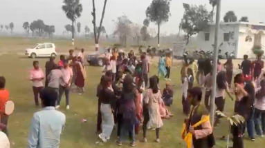 Bihar News: होली पर्व को लेकर अश्लील गाने पर छात्र-छात्रा कर रही हैं डांस, वीडियो हुआ वायरल