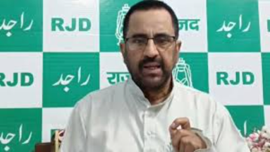 Bihar News: राजद प्रवक्ता एजाज अहमद ने नीतीश सरकार पर कसा तंज, कहा- “सैंया भए कोतवाल तो अब डर काहे का“