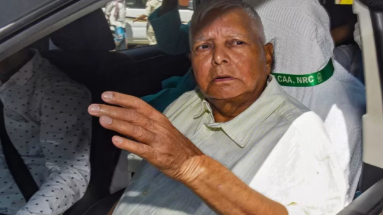 Bihar News: ईडी दफ्तर पहुंचे लालू प्रसाद यादव, राजद समर्थकों ने की नारेबाजी