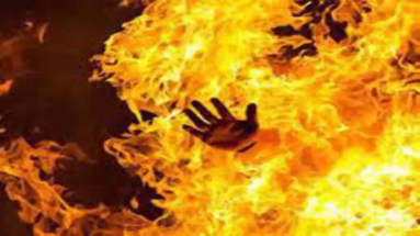 Bihar News: पत्नी से विवाद होने पर पेट्रोल छिड़क कर युवक ने लगाई खुद को आग, फिर हुआ कुछ ऐसा…