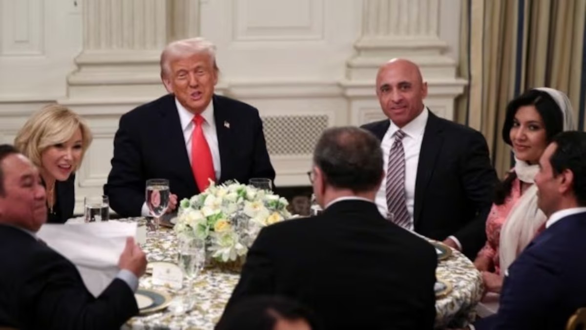 Trump Iftar Party: डोनाल्ड ट्रंप ने व्हाइट हाउस में दी इफ्तार पार्टी, लेकिन गेस्ट के तौर इन्हें बुलाया और हो गया कांड, Not Trump Iftar के लगे नारे