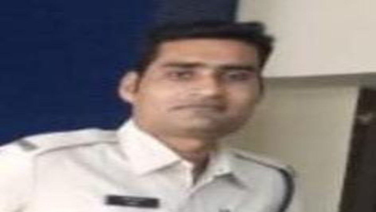 Indore Crime News: ड्रग्स तस्करी के मामले में सिपाही गिरफ्तार, दो पुलिसकर्मियों पर भी गिरी गाज, पूछताछ में जुटी पुलिस