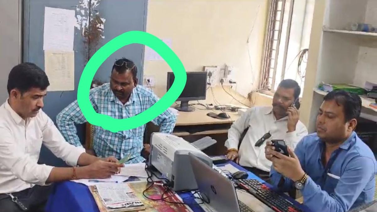 लोकायुक्त की बड़ी कार्रवाईः होमगार्ड जिला कार्यालय में पांच हजार रिश्वत लेते हवलदार गिरफ्तार, कार्रवाई जारी