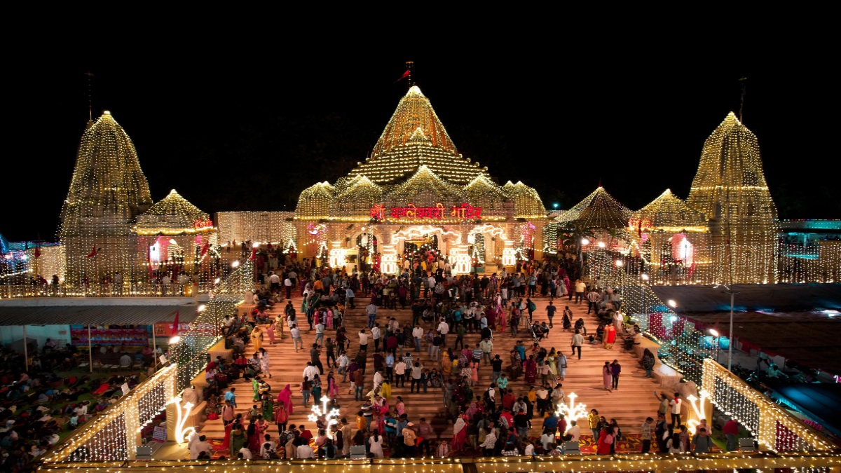 Chaitra Navratri 2025: डोंगरगढ़ में सज रहा मां का दरबार, चैत्र नवरात्र में उमड़ेगा आस्था का सैलाब…