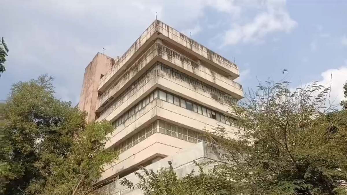 भोपाल के विंध्याचल भवन में लगी भीषण आग: रिनोवेशन के दौरान हुआ हादसा, कई फाइलें जलकर खाक
