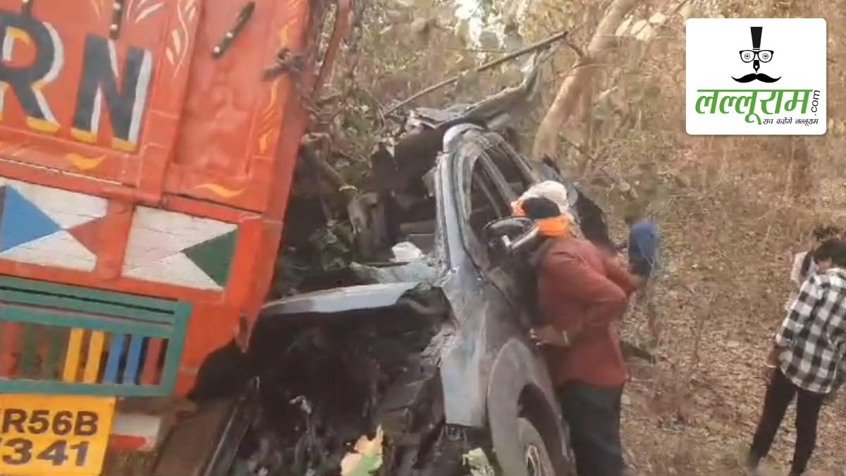 BIG BREAKING: एनएच 353 पर भीषण सड़क हादसा, ट्रक-कार की टक्कर में 6 की मौत, 1 की हालत गंभीर