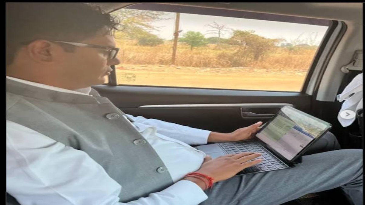 Technocrat Minister: वित्त मंत्री ओपी चौधरी के दौरे में भी साथ चलता है उनका ई-ऑफिस, सोशल मीडिया पर शेयर की तस्वीर