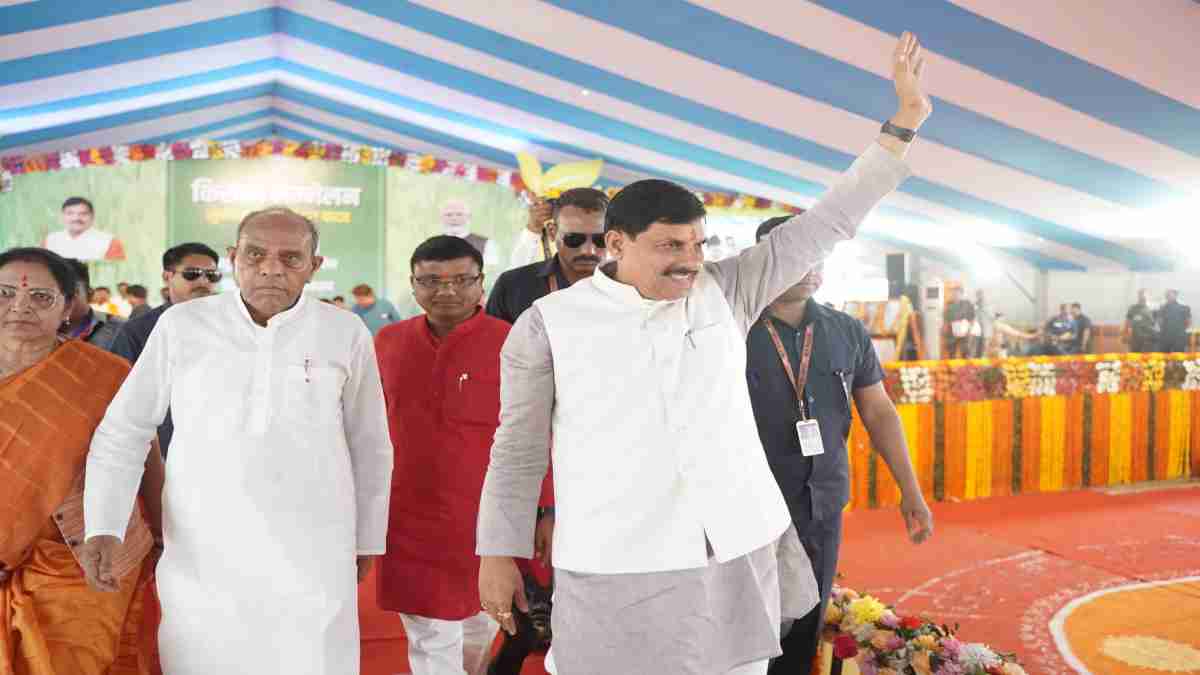 CM Dr. Mohan In Balaghat: बालाघाट में गरजे CM डॉ. मोहन, कहा- जो भी नक्सली MP की धरती पर आएगा, जिंदा नहीं जाएगा