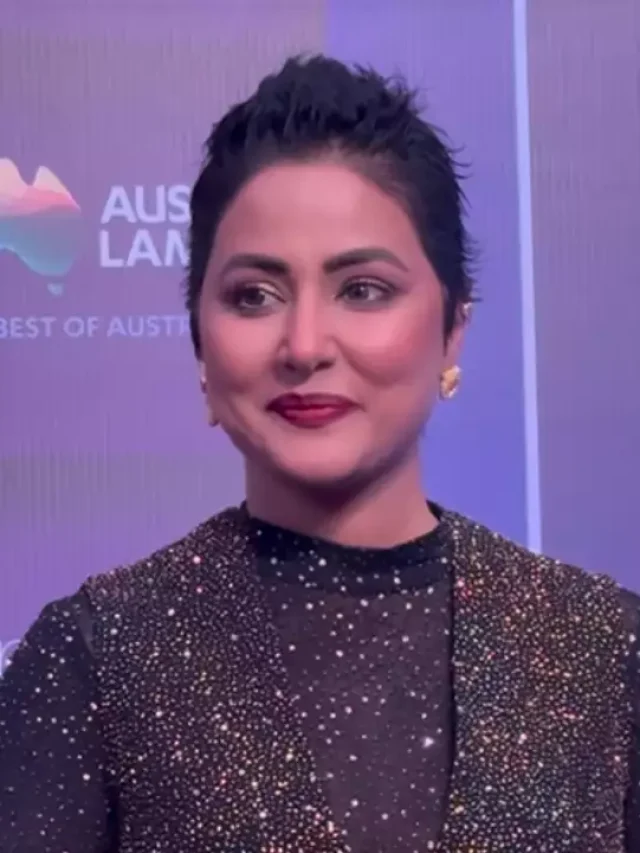 Hina Khan: बिना विग के अवॉर्ड फंक्शन में पहुंची एक्ट्रेस, फ्लॉन्ट किए अपने छोटे बाल