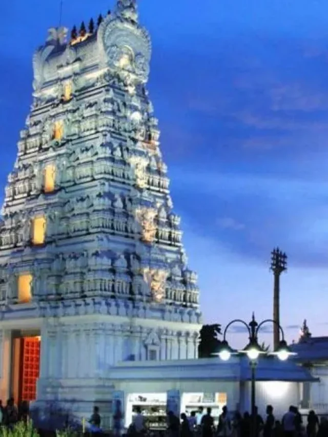 भारत के इन मंदिरों में केवल हिंदू ही कर सकते हैं एंट्री