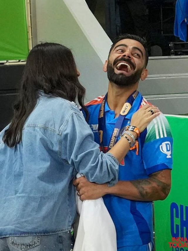 भारत की रोमांचक जीत, खुशी का जश्न मनाते दिखे विराट कोहली और अनुष्का शर्मा