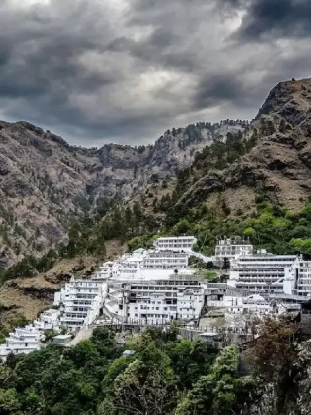 क्या आप जानते हैं…. वैष्णो देवी मंदिर के आसपास शराब-नॉनवेज का नाम लेना भी है पाप