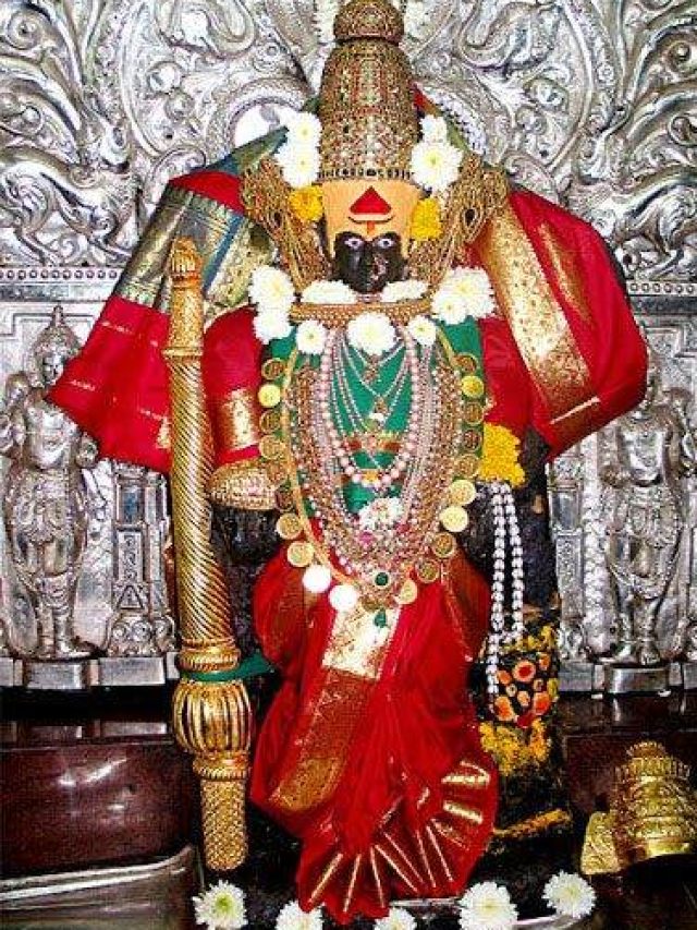 माता लक्ष्मी के इस मंदिर में जाकर सब बन सकते हैं अमीर