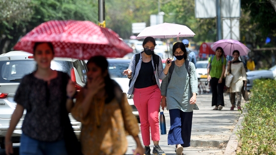 Punjab Weather : पंजाब में गर्मी का असर बढ़ा, 7 जिलों में तापमान 30 डिग्री के करीब, 13-14 मार्च के लिए येलो अलर्ट जारी