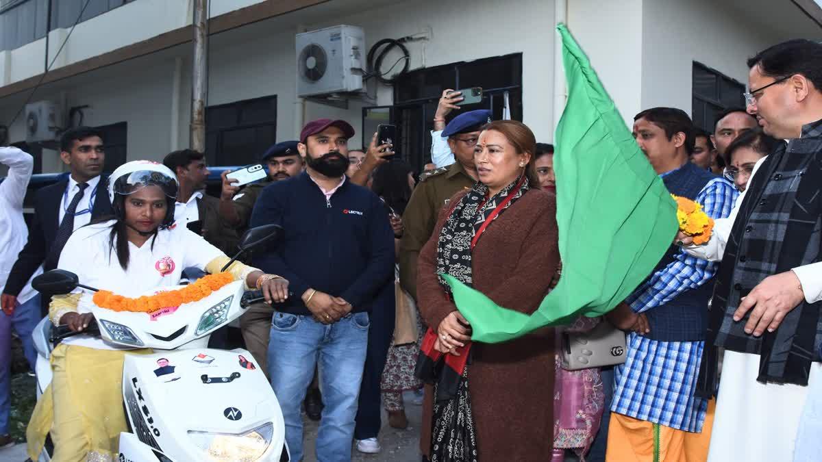 राजधानी की सड़कों पर नजर आएंगी महिला सारथी, मुसाफिरों को मंजिल तक पहुंचाने का करेंगी काम
