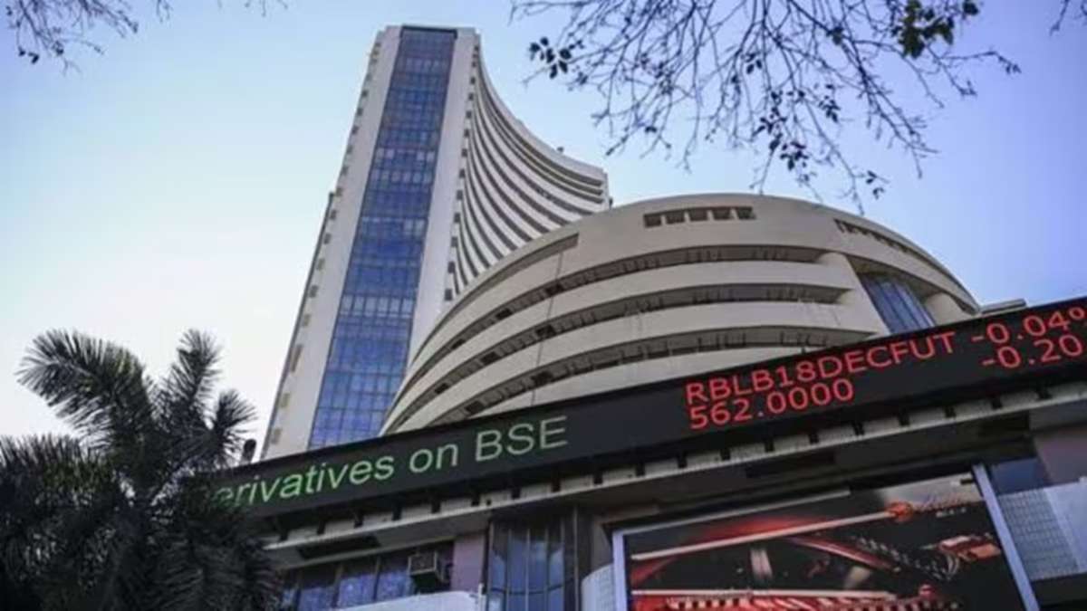 Share Market Update: डे-हाई से करीब 700 अंक गिरा Sensex, जानिए किस सेक्टर में हुआ सबसे ज्यादा नुकसान…