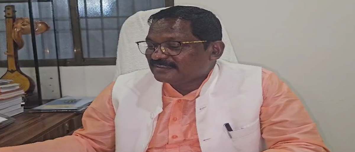 पूर्व खाद्य मंत्री अमरजीत भगत ने कहा – कभी कांग्रेस पार्टी को नहीं छोडूंगा…सरगुजा क्षेत्र को लेकर दिया ये बड़ा बयान…