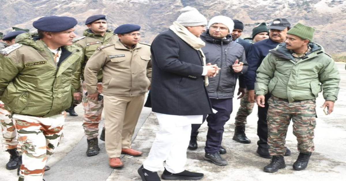 रेस्कयू किए गए मजदूरों का हालचाल जानने ज्योर्तिमठ पहुंचे सीएम धामी, 55 में से 50 लोगों को निकाला गया बाहर, बचाव कार्य जारी