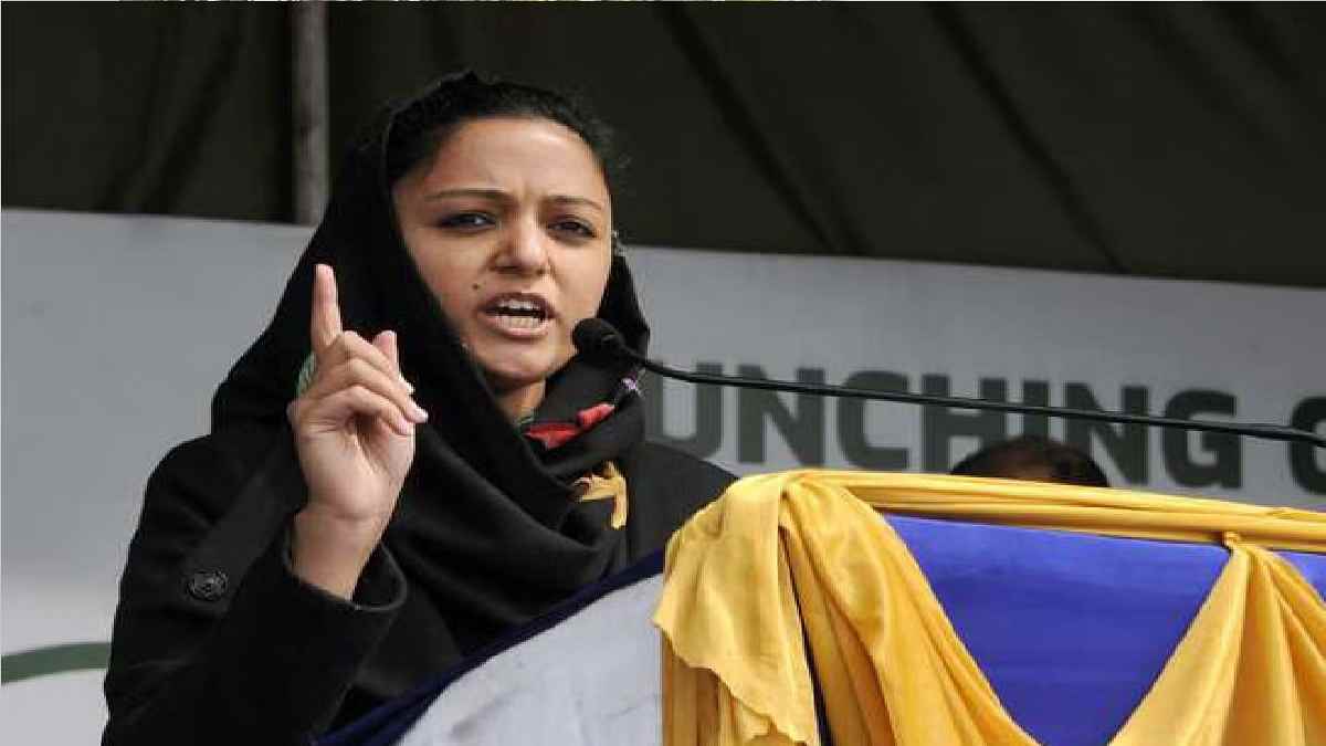 JNU की पूर्व छात्र नेता शेहला रशीद को देशद्रोह मामले में बड़ी राहत, कोर्ट ने दिल्ली पुलिस को केस वापस लेने दी मंजूरी