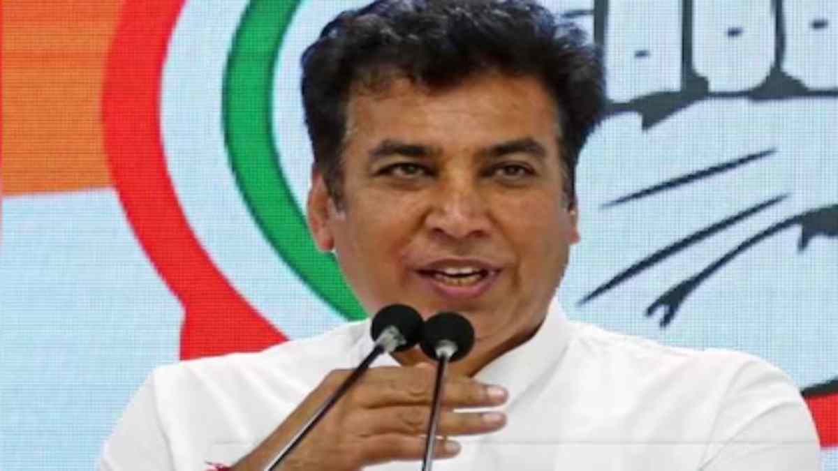 ‘अधिकारियों के भरोसे सरकार…’, प्रदेश कांग्रेस अध्यक्ष का BJP पर हमला, देवेंद्र यादव बोले- मुख्यमंत्री को कठपुतली बनाकर…