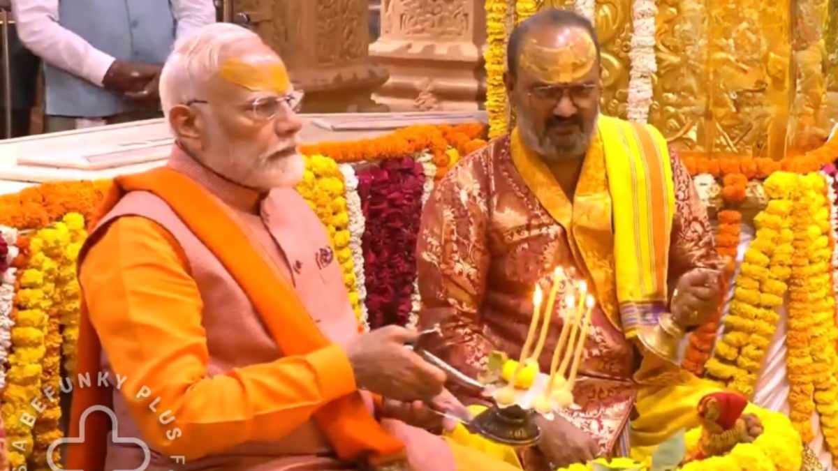 गुजरात दौरे का दूसरा दिन: सोमनाथ ज्योतिर्लिंग पहुंचे PM मोदी, विधि-विधान से की महादेव की पूजा