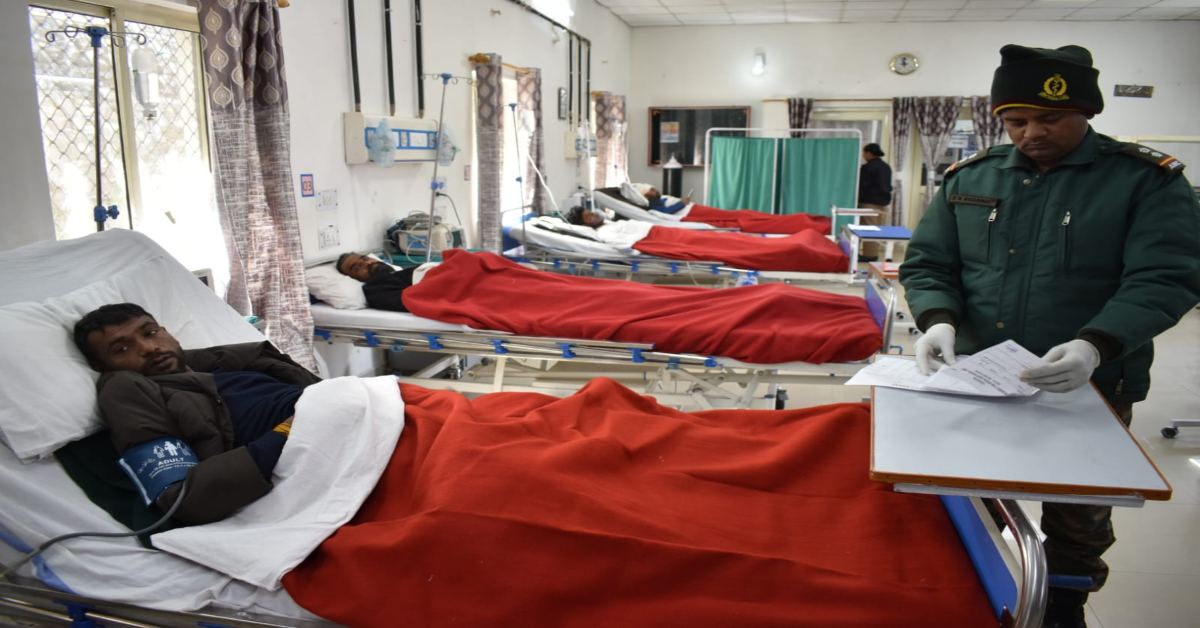 Chamoli Avalanche Incident : ज्योतिर्मठ में 44 श्रमिकों का इलाज जारी, दो ऋषिकेश एम्स किए गए रेफर, मजदूरों ने रेस्कूय टीम का जताया आभार