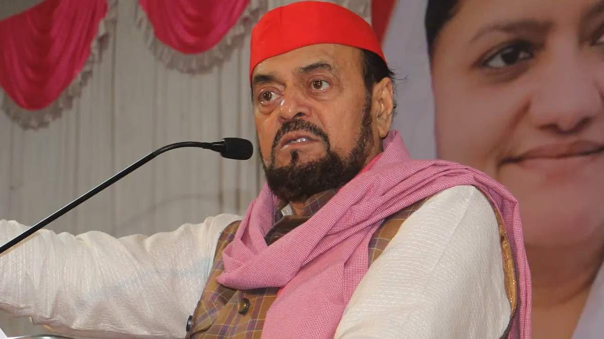 औरंगजेब की तारीफ पड़ी भारी, SP विधायक अबू आजमी पर FIR, शिवसेना ने की देशद्रोह का मामला दर्ज करने की मांग