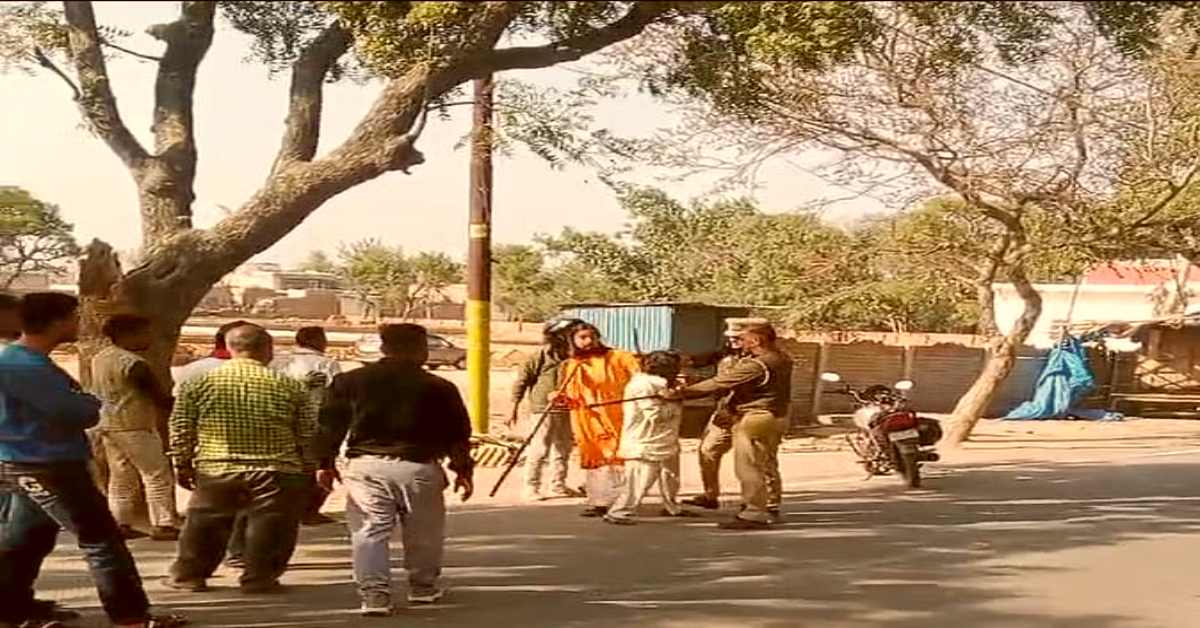 ये सुशासन नहीं, ‘कुशासन’ है योगी जी… बेकसूर नेत्रहीनों पर बेलगाम UP पुलिस ने बरसाए डंडे! CM साहब क्या ऐसे चलाएंगे सिस्टम?
