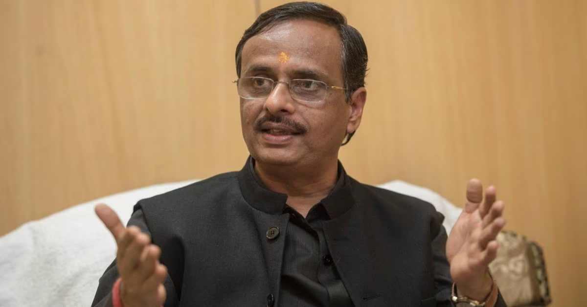 ‘मोहम्मद बिन तुगलक से कम नहीं अखिलेश यादव’, BJP सांसद दिनेश शर्मा के नेमप्लेट पर फुलऑन सियासत,  डिप्टी CM मौर्य और केशव प्रसाद ने कह डाली ये बात…