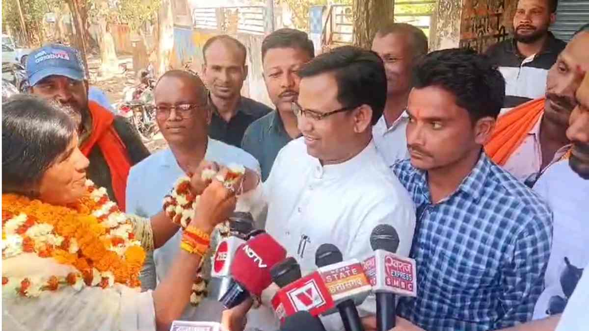 भाजपा में गुटबाजी : जिला पंचायत अध्यक्ष-उपाध्यक्ष चुनाव में BJP अधिकृत प्रत्याशियों की हार, निर्दलीय जीतकर आए भाजपा के ही समीरा-उपेंद्र की हुई जीत, विधायक मरपच्ची ने दोनों को बताया कांग्रेसी