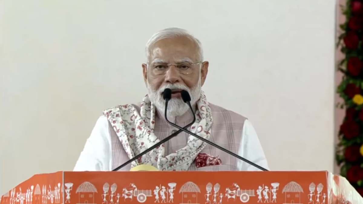 ‘मैं दुनिया में सबसे अमीर…’, गुजरात के नवसारी में लखपति दीदीयों से PM मोदी ने की बात, कहा- मेरे खाते में करोड़ों…