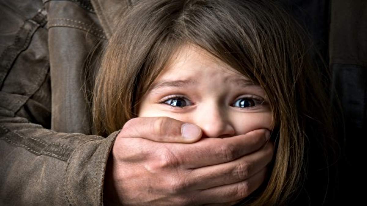 अस्पताल से दो बच्चों का अपहरण करते हुए पकड़ी गई महिला, पुलिस जांच में जुटी…