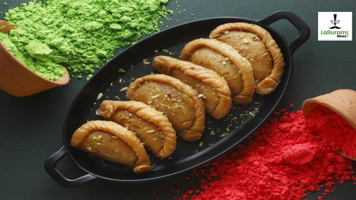 Holi Special, Gujiya Recipe: बनना चाहते हलवाई जैसी स्वादिष्ट और क्रिस्पी गुझिया ? इन टिप्स को फॉलो करें…