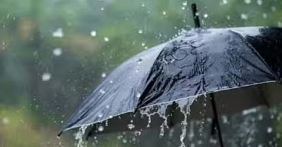 UP WEATHER UPDATE : होली के रंग में पड़ सकता है भंग, प्रदेश के कई जिलों में बारिश की चेतावनी, जानिए क्या है मौसम का हाल