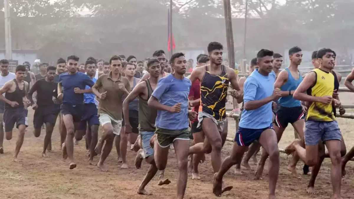 कॉन्स्टेबल भर्ती में अब नहीं लगानी होगी 60 मिनट में 10km दौड़, सरकार ने बदले नियम, पिछले साल दौड़ते वक्त गई थी 12 लोगों की जान