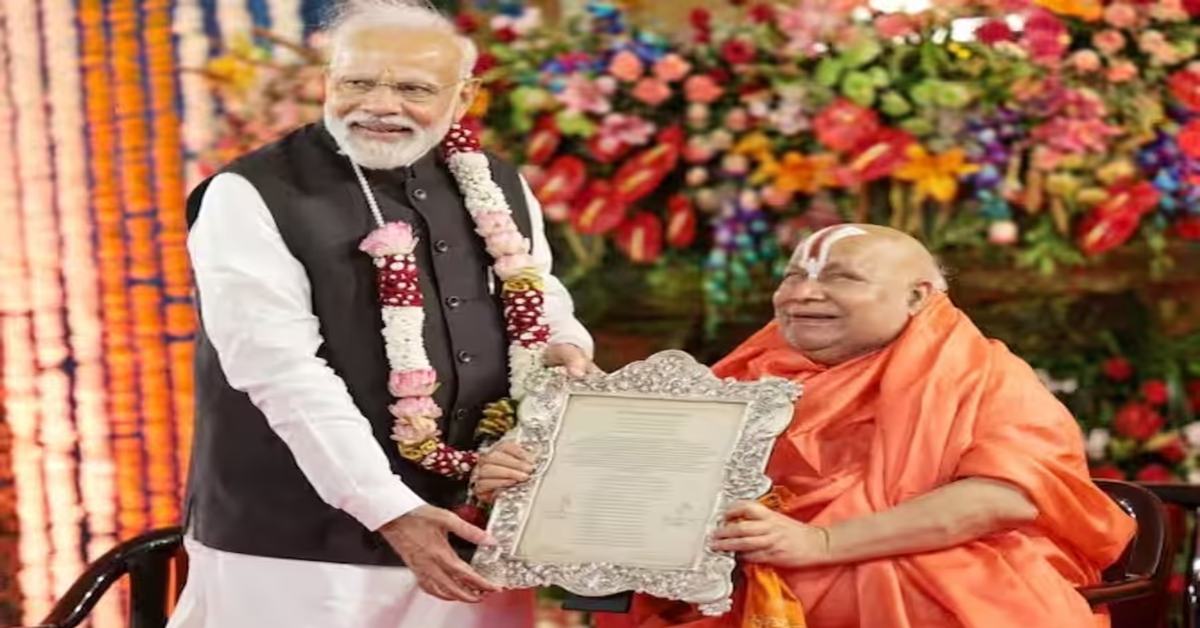 रामभद्राचार्य ने मनु स्मृति विवाद पर दी चुनौती, बोले- जिसकी मां ने शुद्ध दूध पिलाया, वह हमसे चर्चा करे, ज्ञानवापी को लेकर कह डाली ये बात