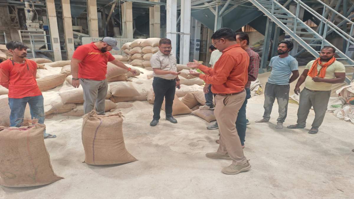 कस्टम मिलिंग घोटाले को लेकर EOW की बड़ी कार्रवाई: 1.40 करोड़ का घोटाला उजागर, राइस मिल मालिक और मिलर्स एसोसिएशन प्रदेशाध्यक्ष पर केस दर्ज