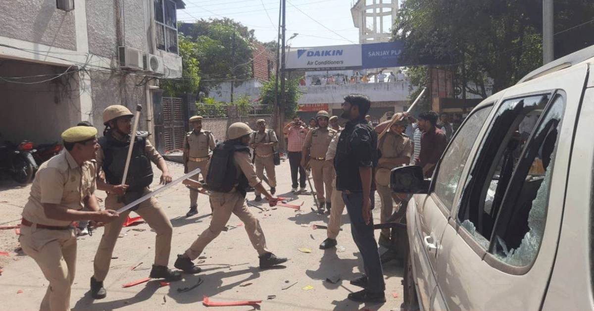 राणा सांगा को गद्दार कहने वाले सासंद रामजी लाल के घर पर करणी सेना का हमला, बुलडोजर लेकर पहुंचे कार्यकर्ता