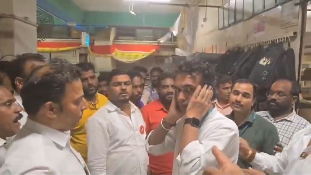 मराठी नहीं बोलने पर MNS कार्यकर्ताओं ने डी-मार्ट के कर्मचारी को पीटा, फिर मराठी में…