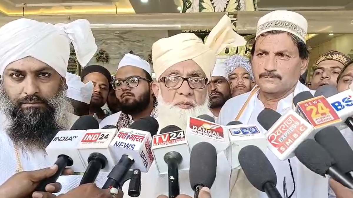 ईद के पाक मौके पर ‘नफरती बयानों’ का शोर ! मौलाना डॉ मुशाहिद रजा कादरी बोले- जबतक भाजपा का शासन बंद नहीं होगा तब तक गंदी राजनीति बंद नहीं होगी