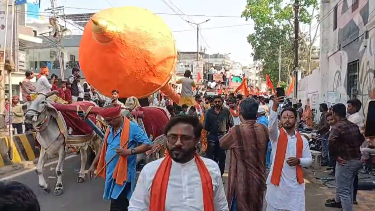 हिंदू सेवा परिषद स्थापना दिवसः सनातन की मजबूती और हिंदू एकता के लिए निकाली 31 फीट की गदा यात्रा