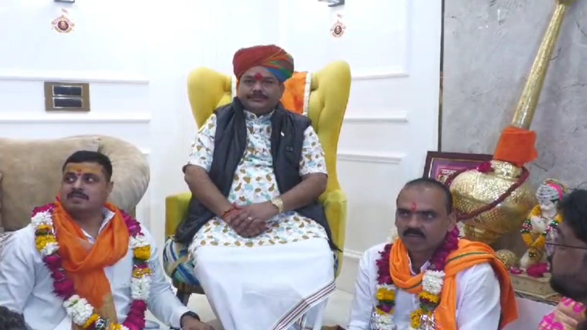 अयोध्या को बनाया जाए राजधानी तो रामराज्य आएगाः पंडोखर महाराज बोले- POK सहित सारी दुनिया भारत में मिल जाएगी