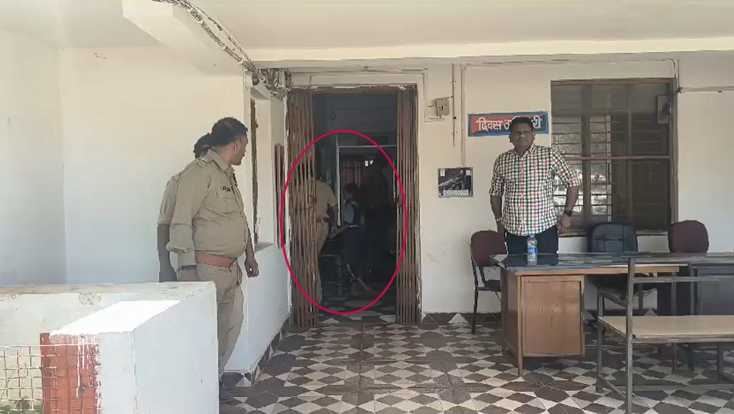 बड़ी खबरः अपहृत तीसरी कक्षा की छात्रा मिली, 20 घंटे में पुलिस ने खोज निकाला, पूरी रात PHQ से हुई मॉनिटरिंग