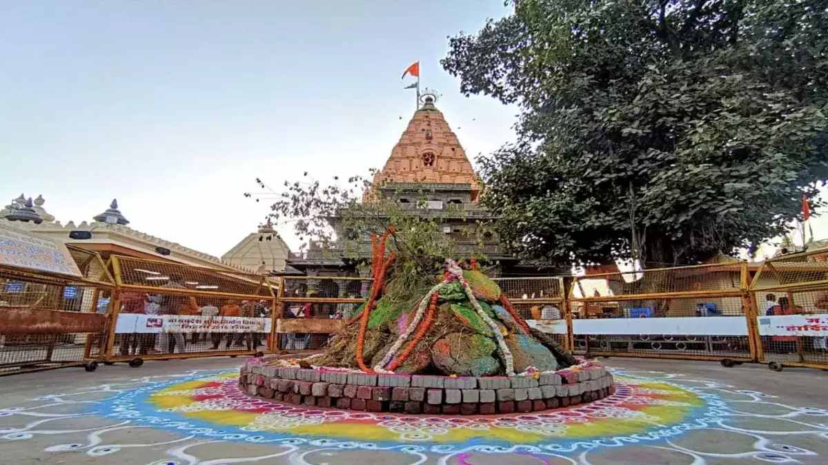 महाकाल मंदिर में संध्या आरती के बाद होगा होलिका दहन, आरती में पहले भगवान को अर्पित को जाएगा हर्बल गुलाल