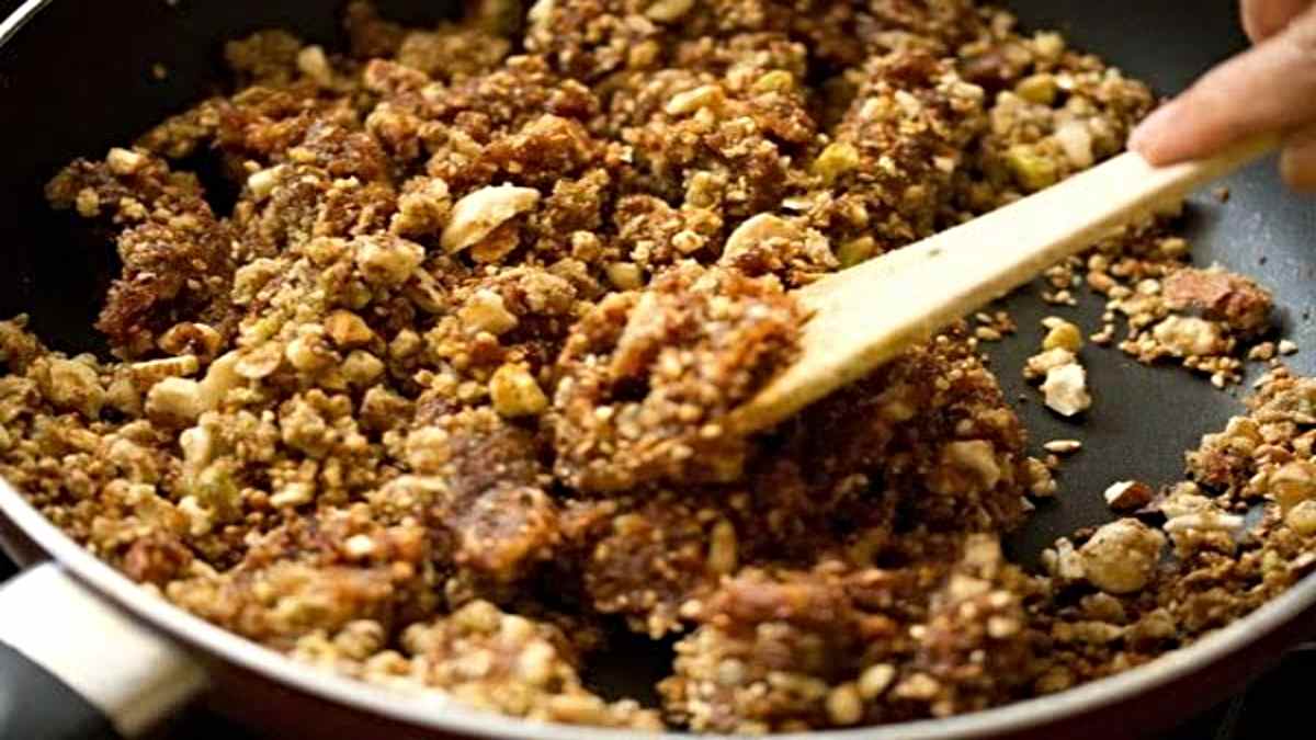 Navratri Special, Dry Fruit Halwa Recipe: व्रत के लिए बनाएं स्वादिष्ट और पौष्टिक ड्राई फ्रूट हलवा…