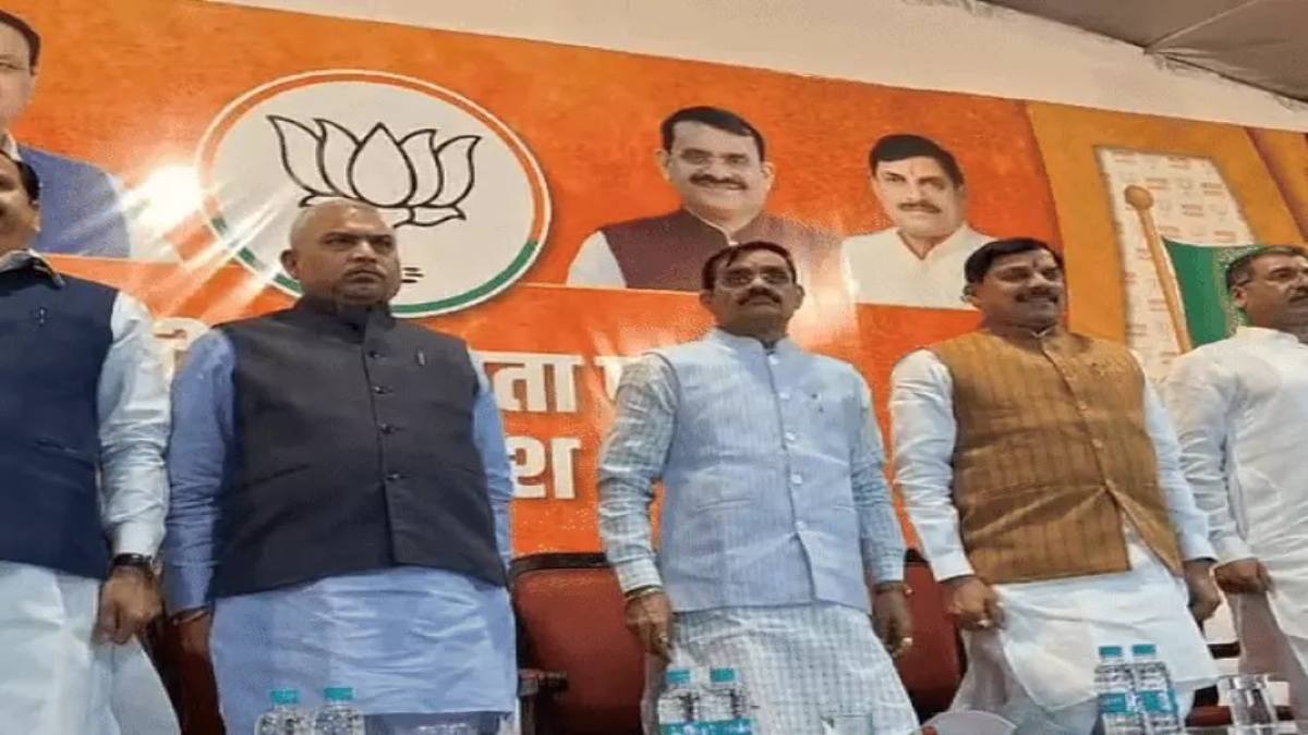 बीजेपी मुख्यालय में बड़ी बैठक: भाजपा स्थापना दिवस समेत कई विषय पर हुई चर्चा, वीडी शर्मा बोले- 6 अप्रैल को हर घर पर लहराएगा झंडा
